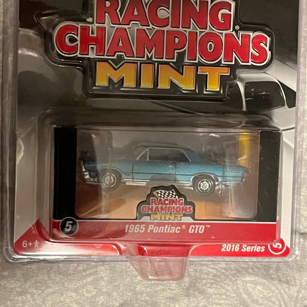 Racing Champions Mint 1965 Blue Pontiac GTO Die-Cast Collectible Car 2016